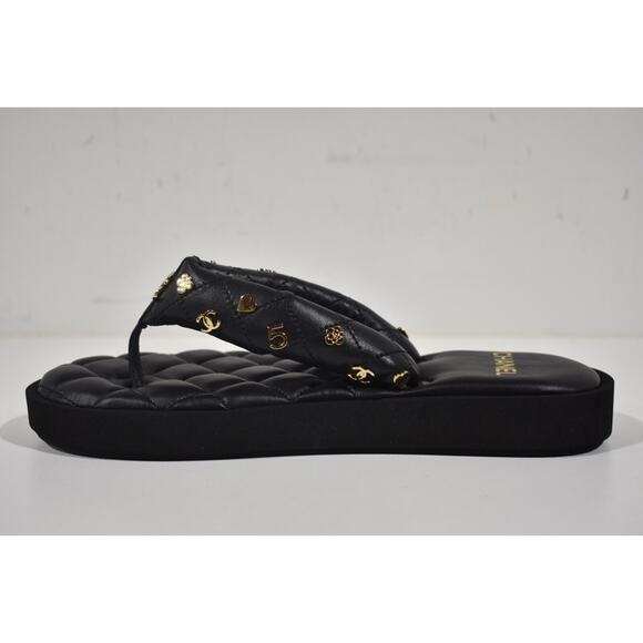 Chanel 23P Black Quilted Charms Padded Pool Thong Logo Slide Flat Sandal 37.5 - Picture 9 of 12